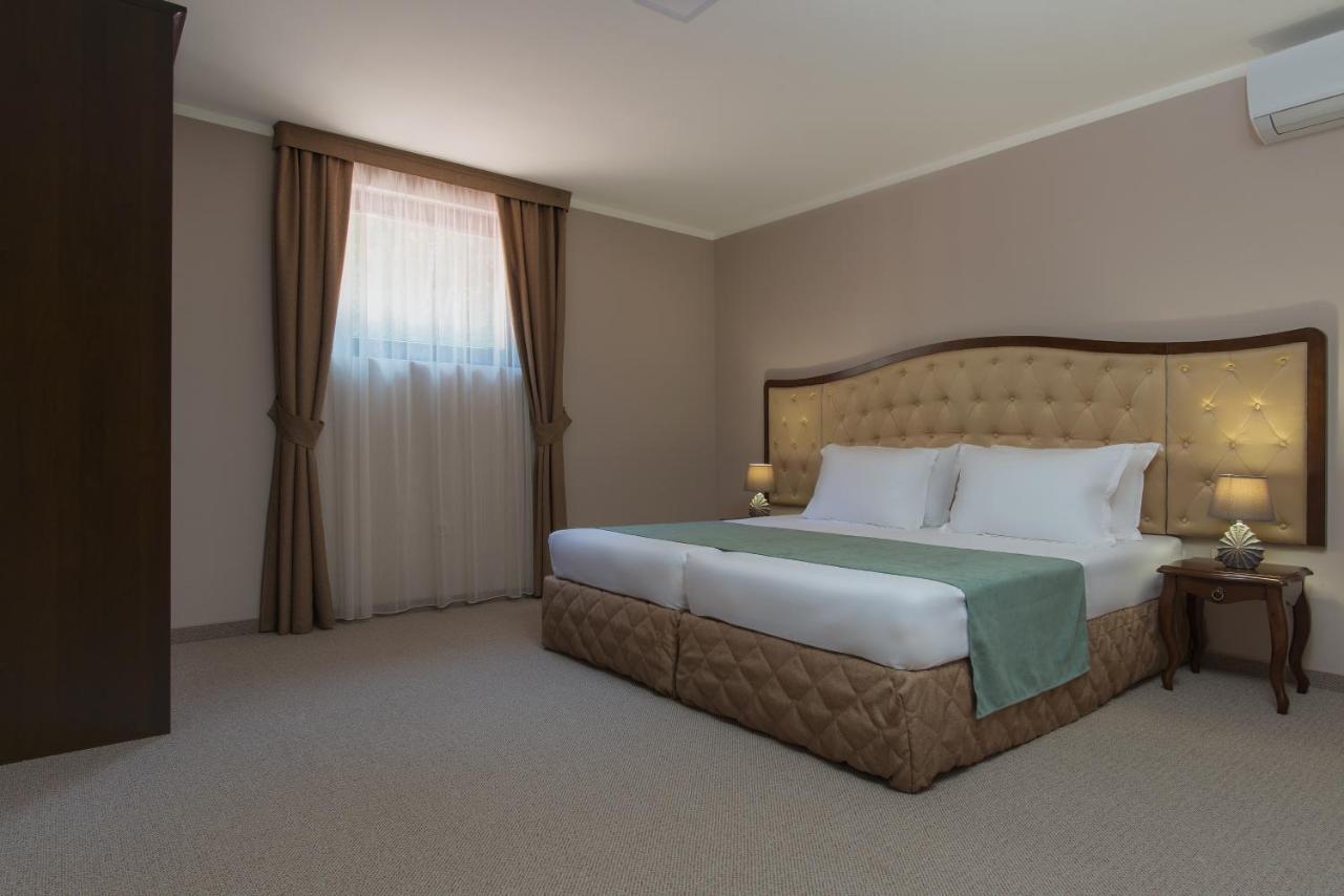 Hotel Villa Magus Kladnitsa Eksteriør billede